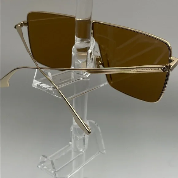 Victoria Beckham VB238S Oversized Shield Sunglasses Brown display picture 1